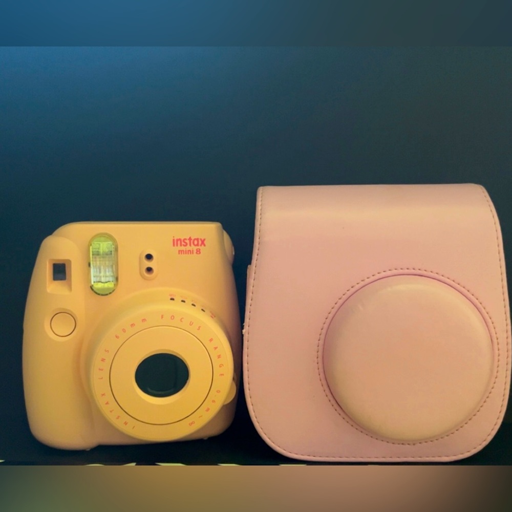 Instax Mini 8 Instant Camera (Pink) with case